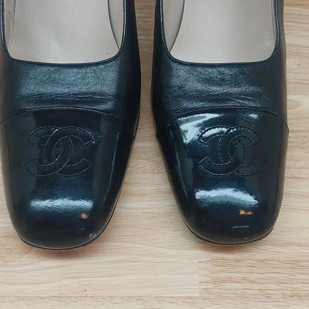 COCO CHANEL Black leather/patent Block heels CC logo EU 37 US 6.5-7 READ⬇️